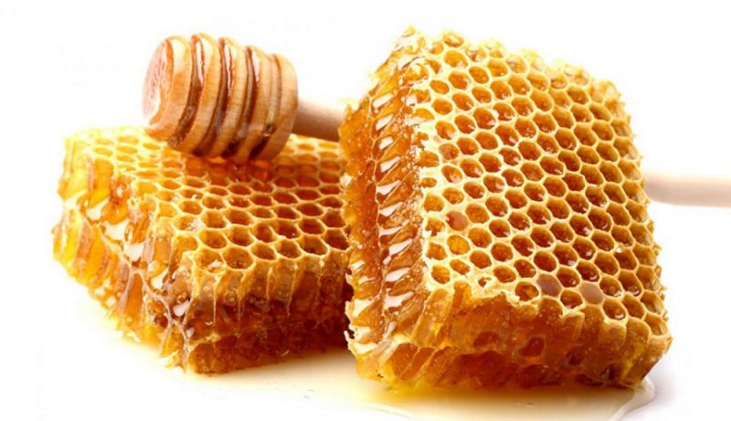 مصرف عسل با موم